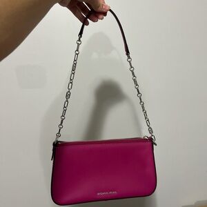 Michael Kors fuchsia shoulder bag